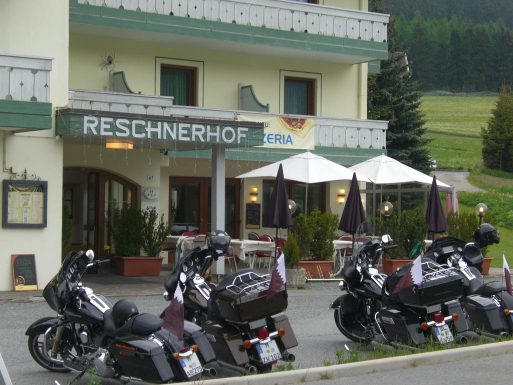 Bed and Breakfast Reschnerhof Resia Exterior foto