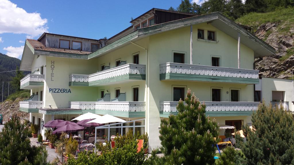 Bed and Breakfast Reschnerhof Resia Exterior foto