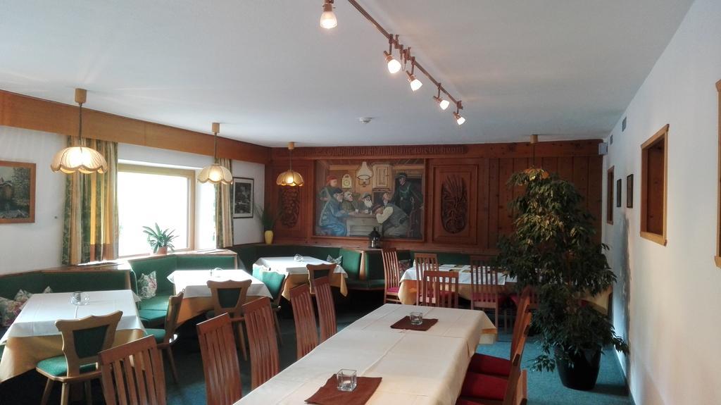Bed and Breakfast Reschnerhof Resia Exterior foto