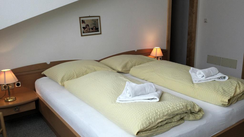 Bed and Breakfast Reschnerhof Resia Exterior foto